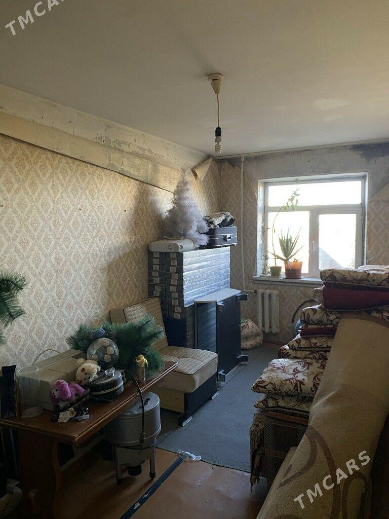 квартира в фабричном мкр - Туркменабат - img 2