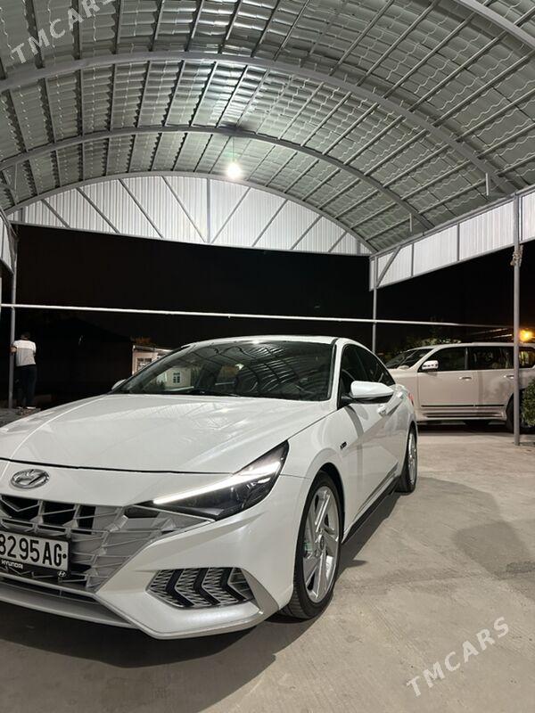 Hyundai Elantra 2022 - 256 000 TMT - Багир - img 4