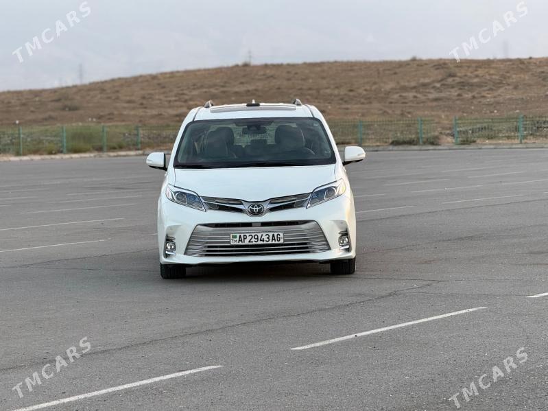 Toyota Sienna 2020 - 565 000 TMT - Ашхабад - img 2