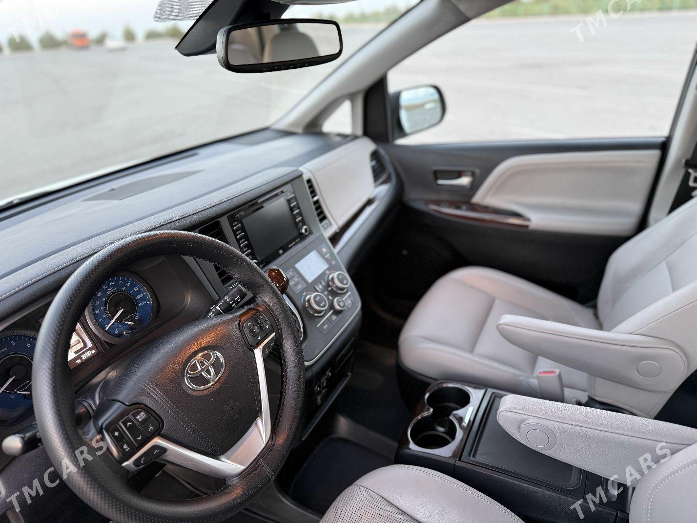 Toyota Sienna 2020 - 565 000 TMT - Ашхабад - img 7