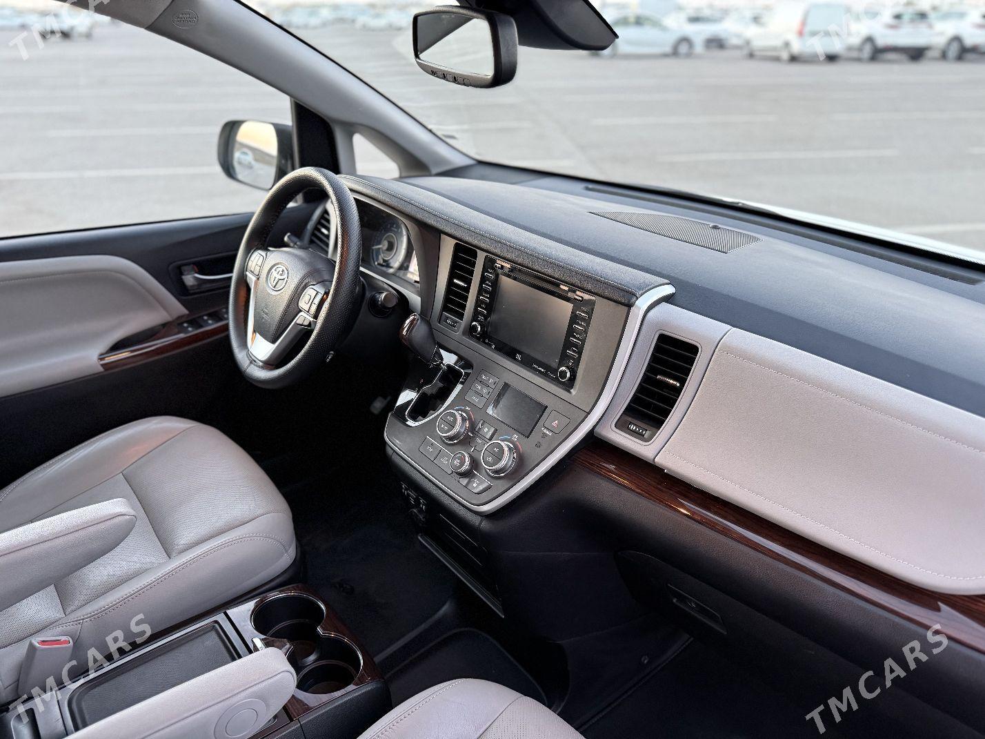 Toyota Sienna 2020 - 565 000 TMT - Ашхабад - img 8