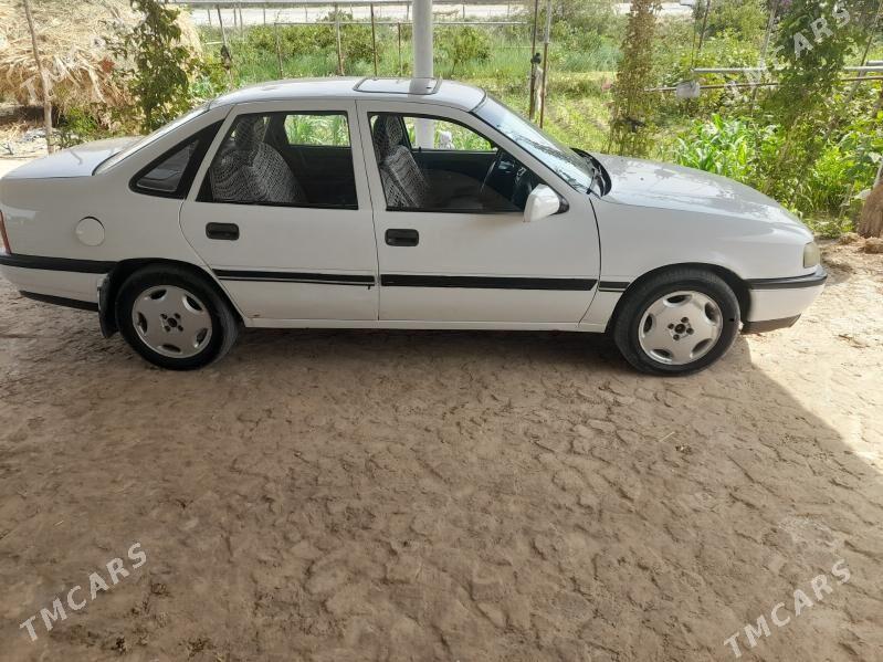 Opel Vectra 1989 - 30 000 TMT - Murgap - img 4