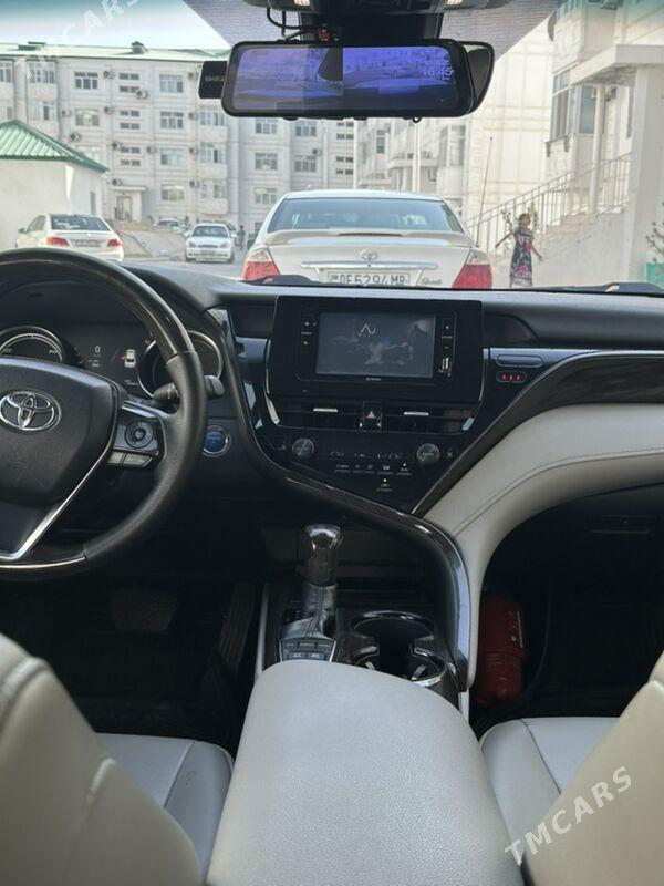 Toyota Camry Hybrid 2022 - 275 000 TMT - Олимпийский городок - img 3