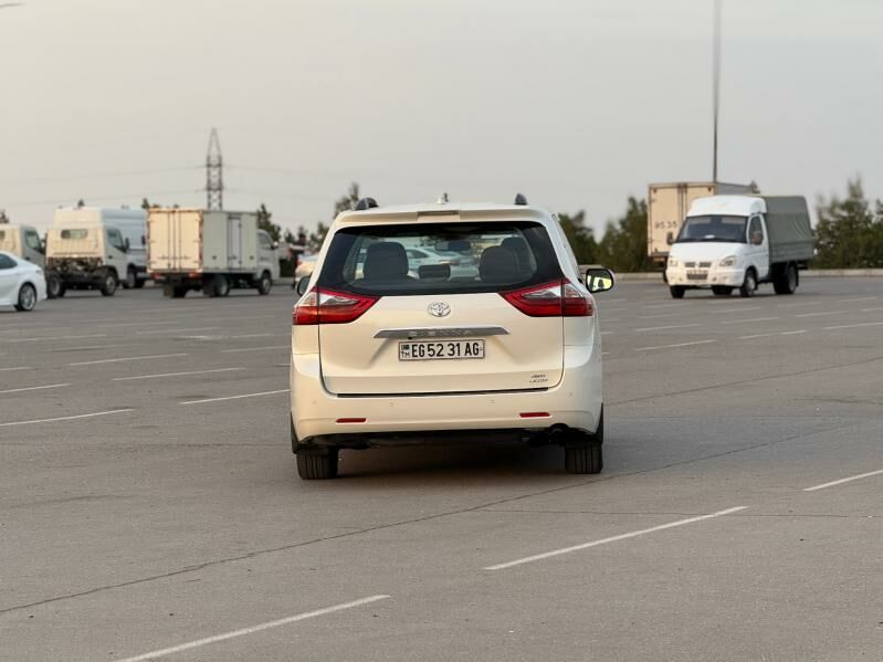 Toyota Sienna 2019 - 565 000 TMT - Ашхабад - img 5
