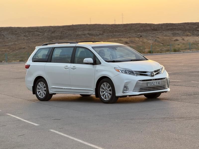 Toyota Sienna 2019 - 565 000 TMT - Aşgabat - img 3