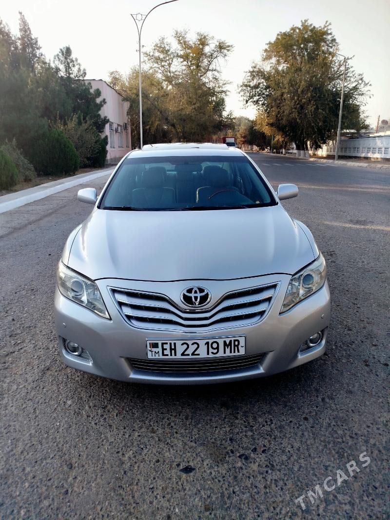Toyota Camry 2010 - 260 000 TMT - Baýramaly - img 4