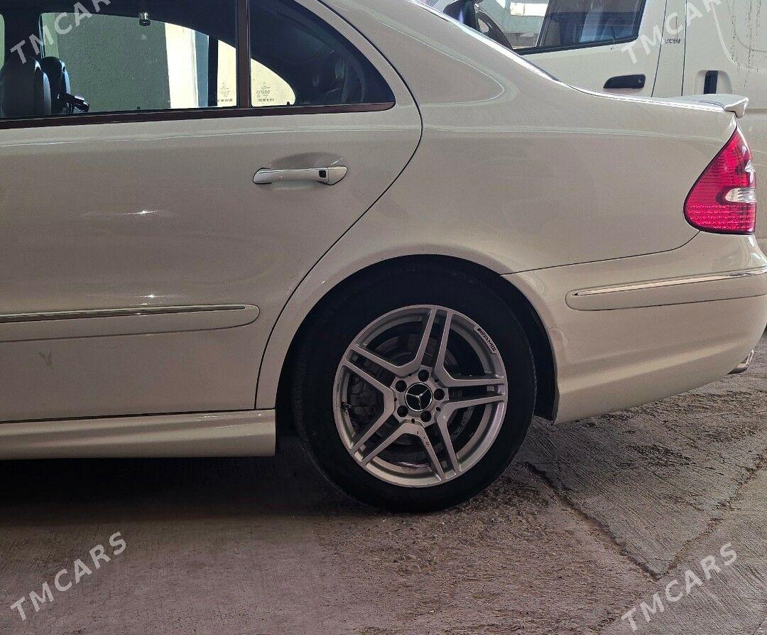 Mercedes-Benz E320 2005 - 170 000 TMT - Теджен - img 4