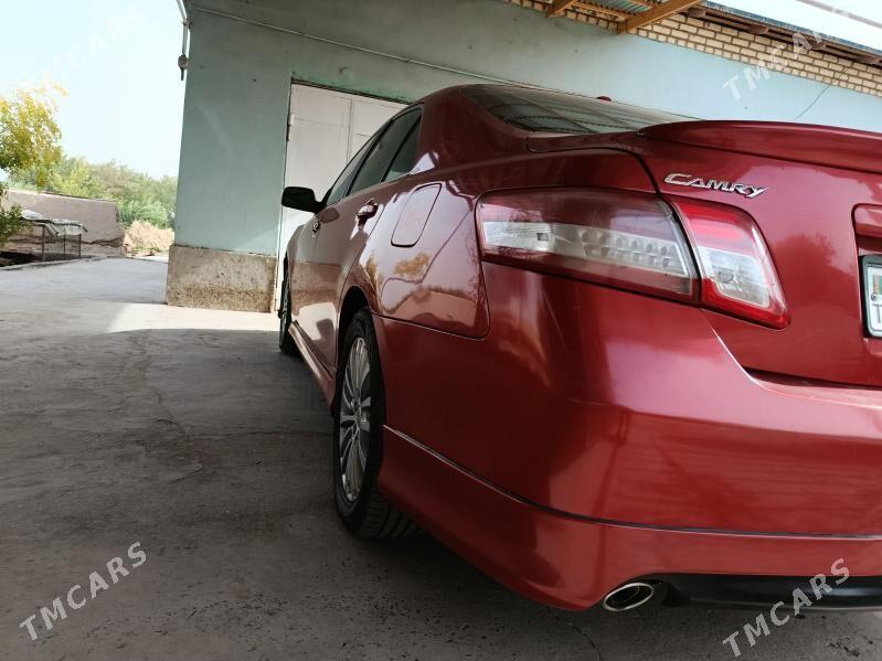 Toyota Camry 2011 - 180 000 TMT - Дашогуз - img 10