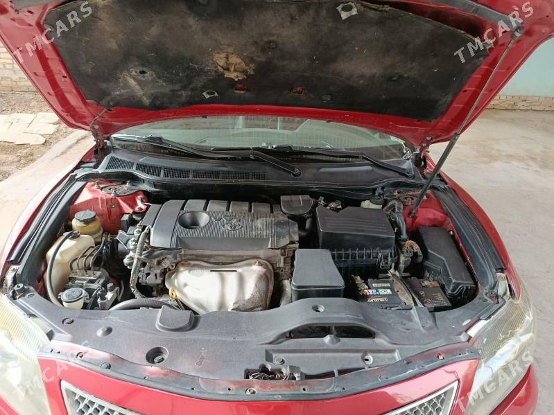 Toyota Camry 2011 - 180 000 TMT - Дашогуз - img 7