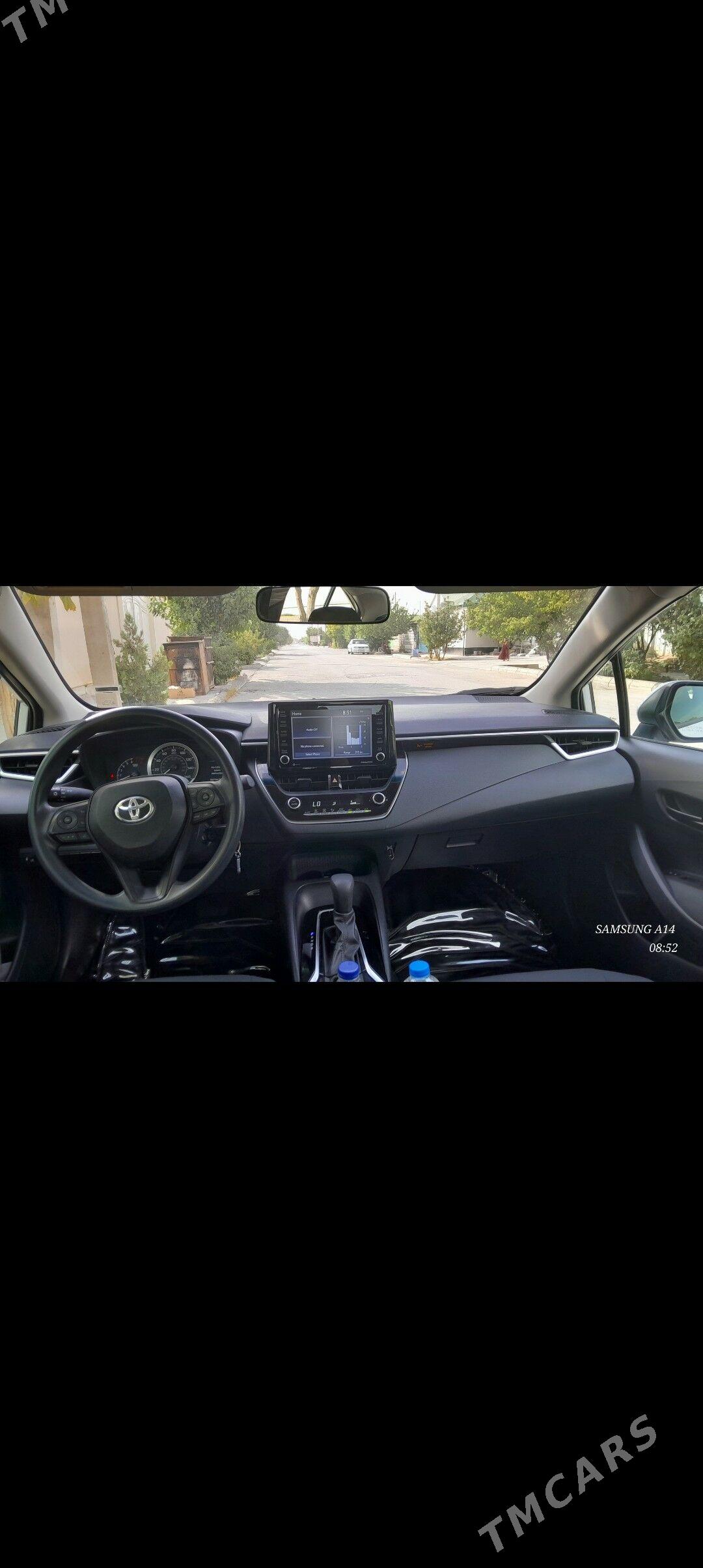 Toyota Corolla 2022 - 250 000 TMT - Büzmeýin - img 4