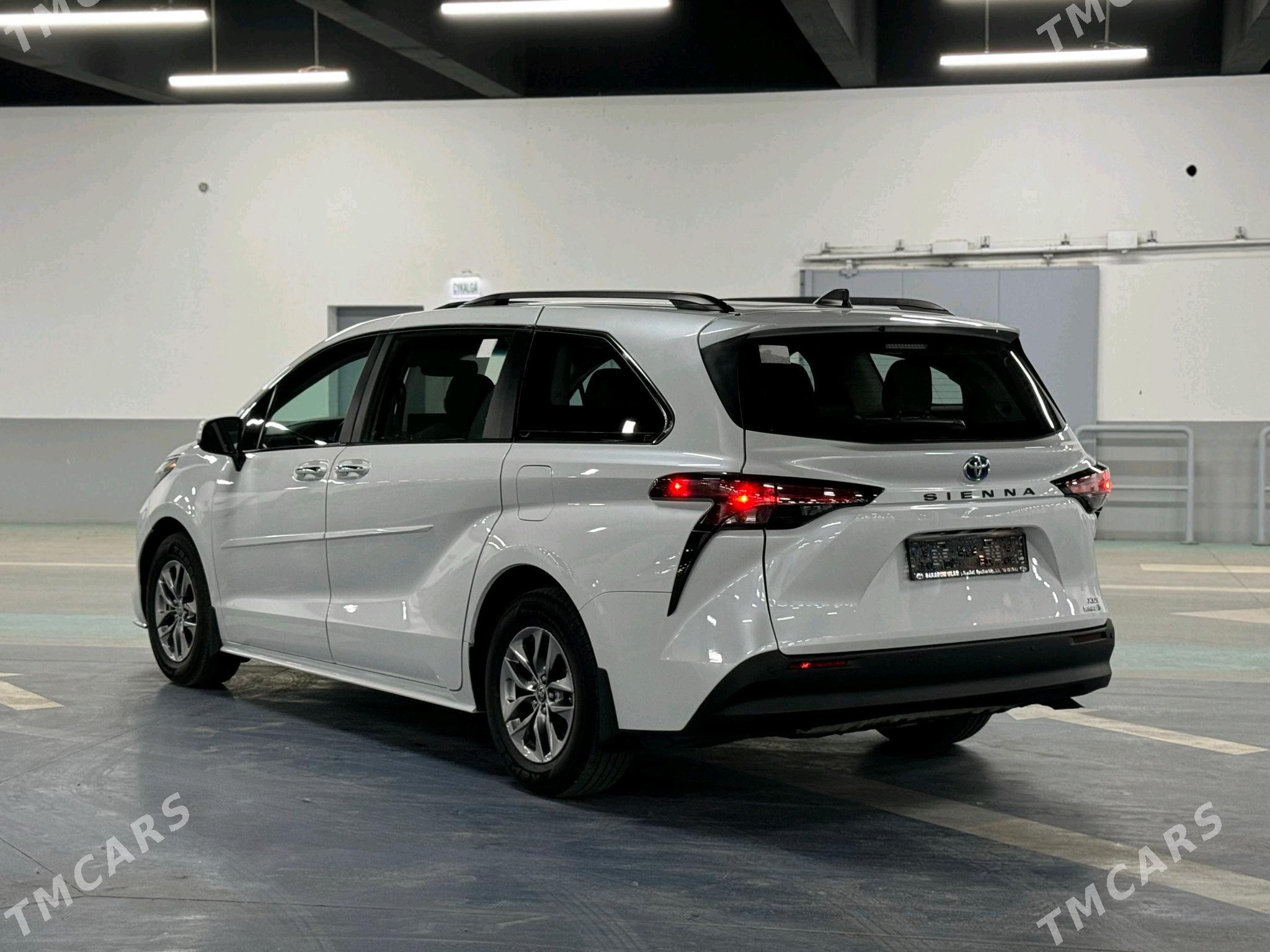 Toyota Sienna 2022 - 550 000 TMT - Aşgabat - img 4