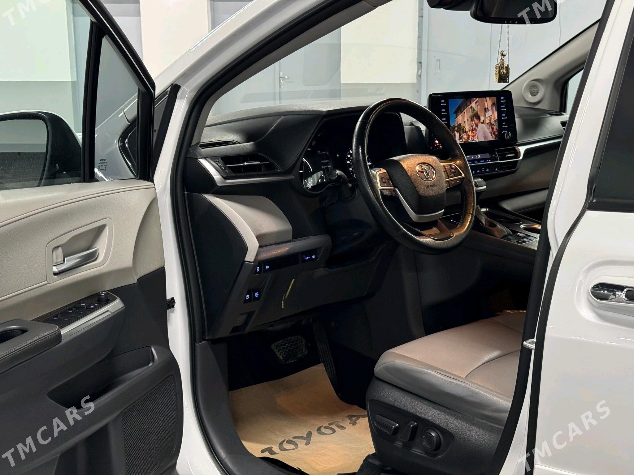 Toyota Sienna 2022 - 550 000 TMT - Aşgabat - img 7