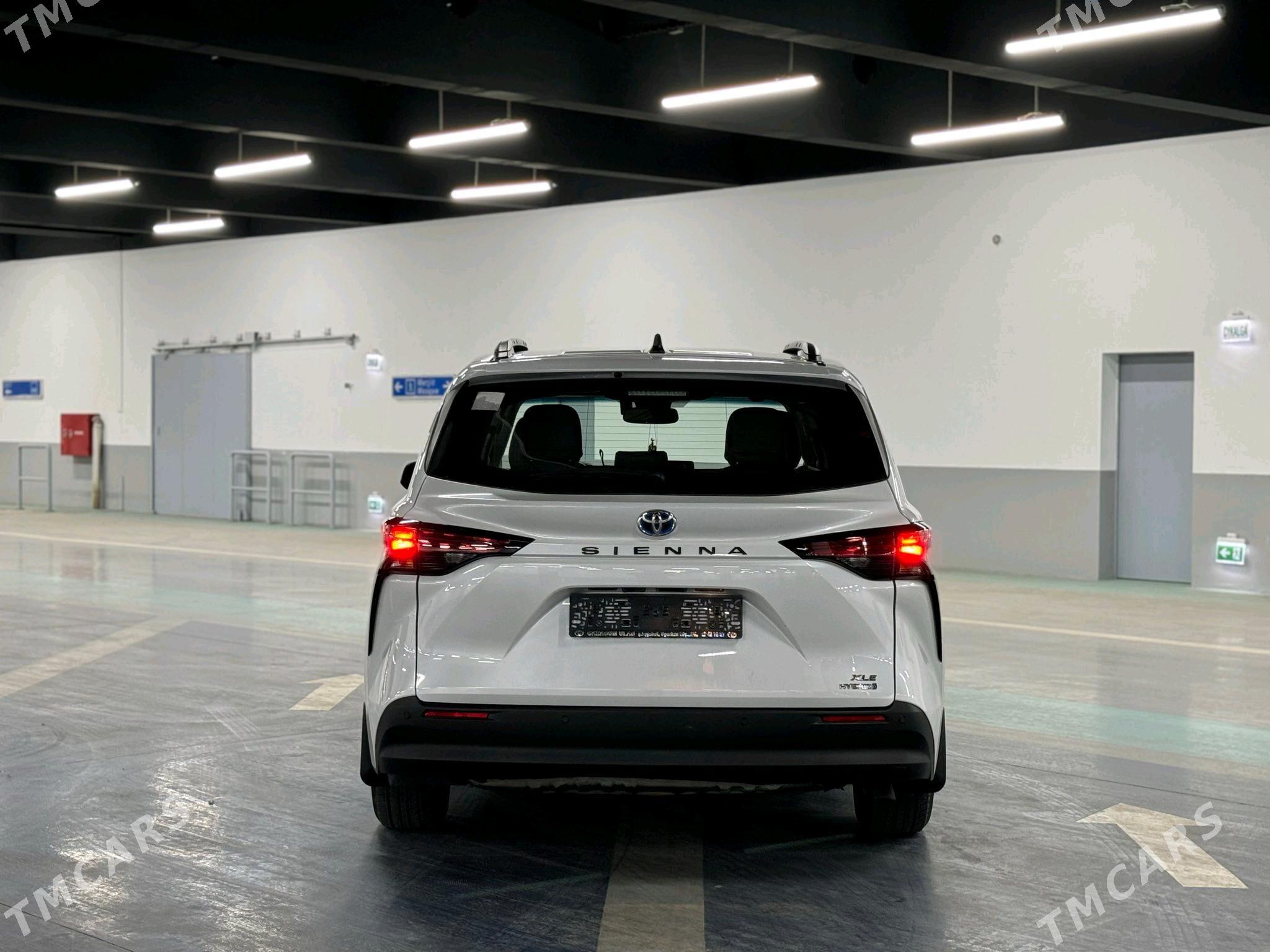 Toyota Sienna 2022 - 550 000 TMT - Aşgabat - img 5