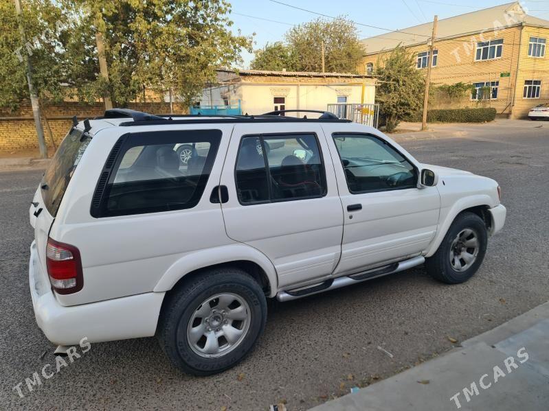 Nissan Pathfinder 1998 - 100 000 TMT - Байрамали - img 4