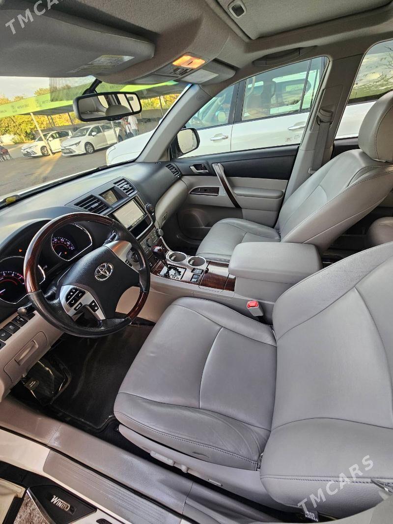 Toyota Highlander 2013 - 370 000 TMT - Ашхабад - img 10