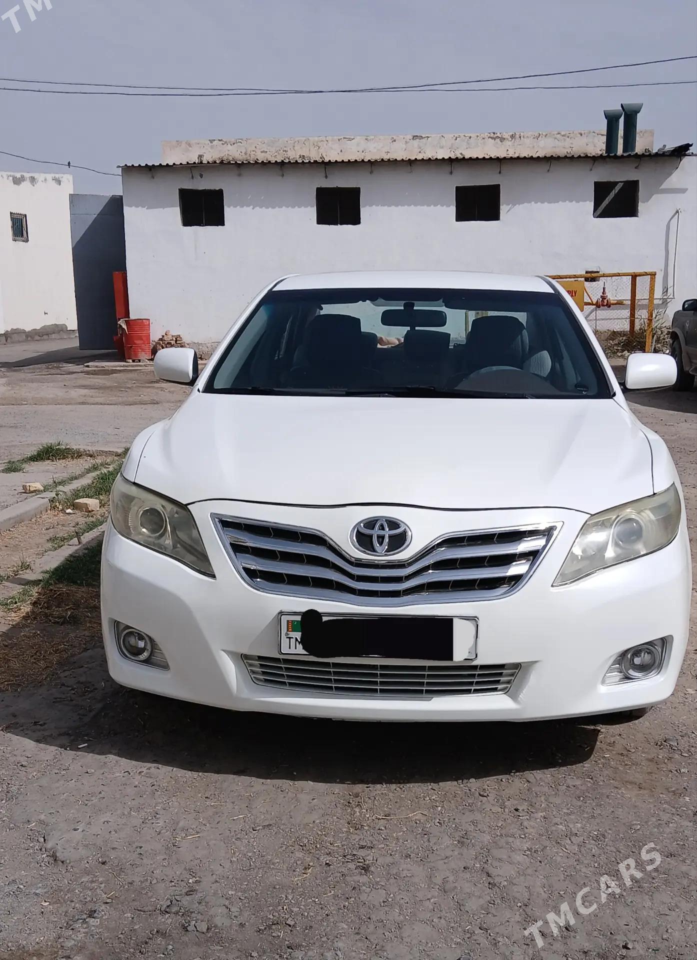 Toyota Camry 2010 - 190 000 TMT - Туркменабат - img 2