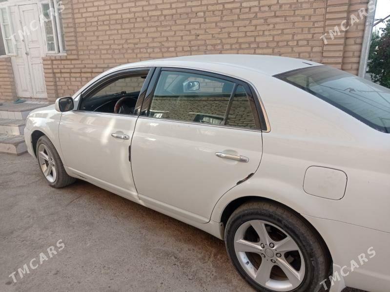 Toyota Avalon 2005 - 170 000 TMT - Мургап - img 1