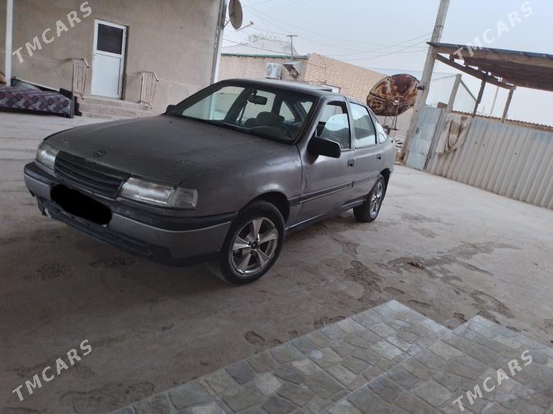 Opel Vectra 1992 - 18 000 TMT - Mary - img 3