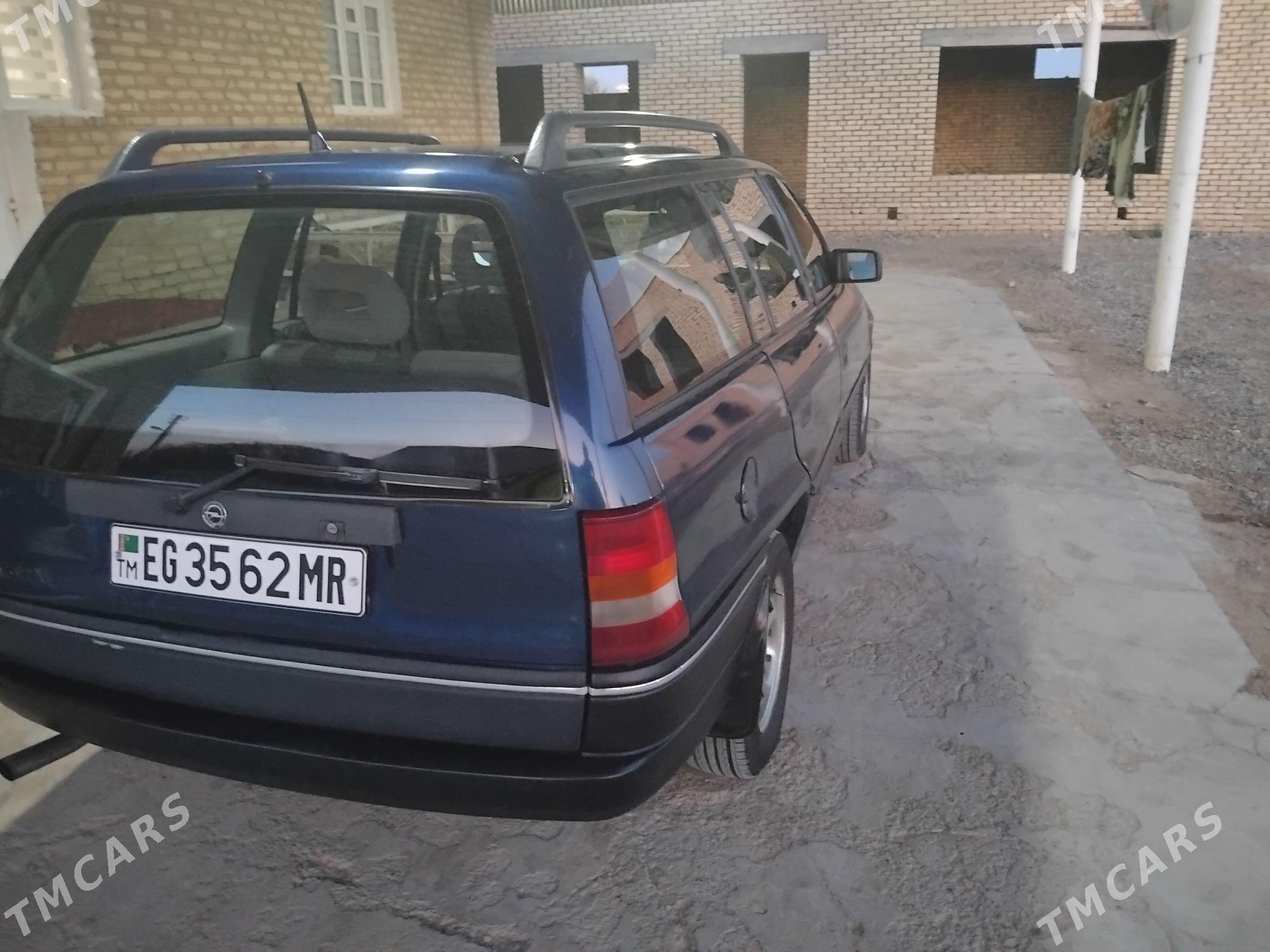 Opel Astra 1992 - 35 000 TMT - Baýramaly - img 5
