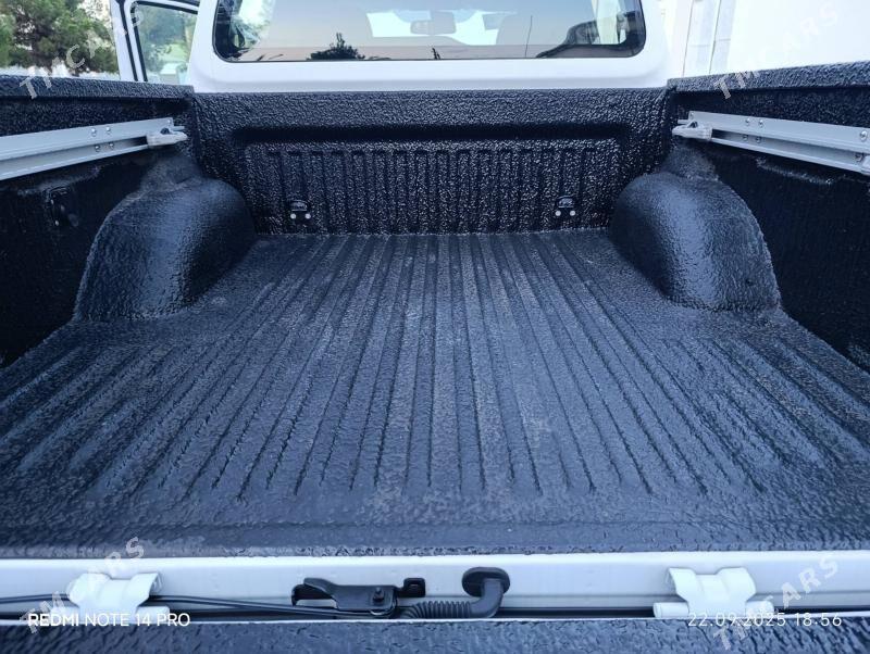 Nissan Navara 2024 - 450 000 TMT - Ашхабад - img 9