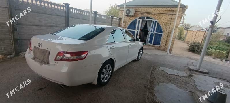 Toyota Camry 2010 - 180 000 TMT - Мары - img 2