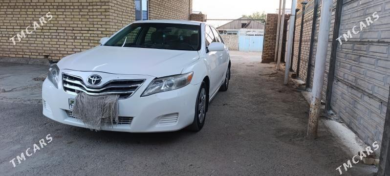 Toyota Camry 2010 - 180 000 TMT - Мары - img 7