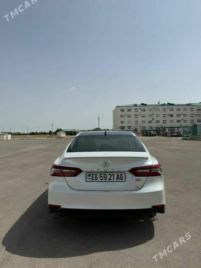 Toyota Camry 2023 - 487 500 TMT - Aşgabat - img 3