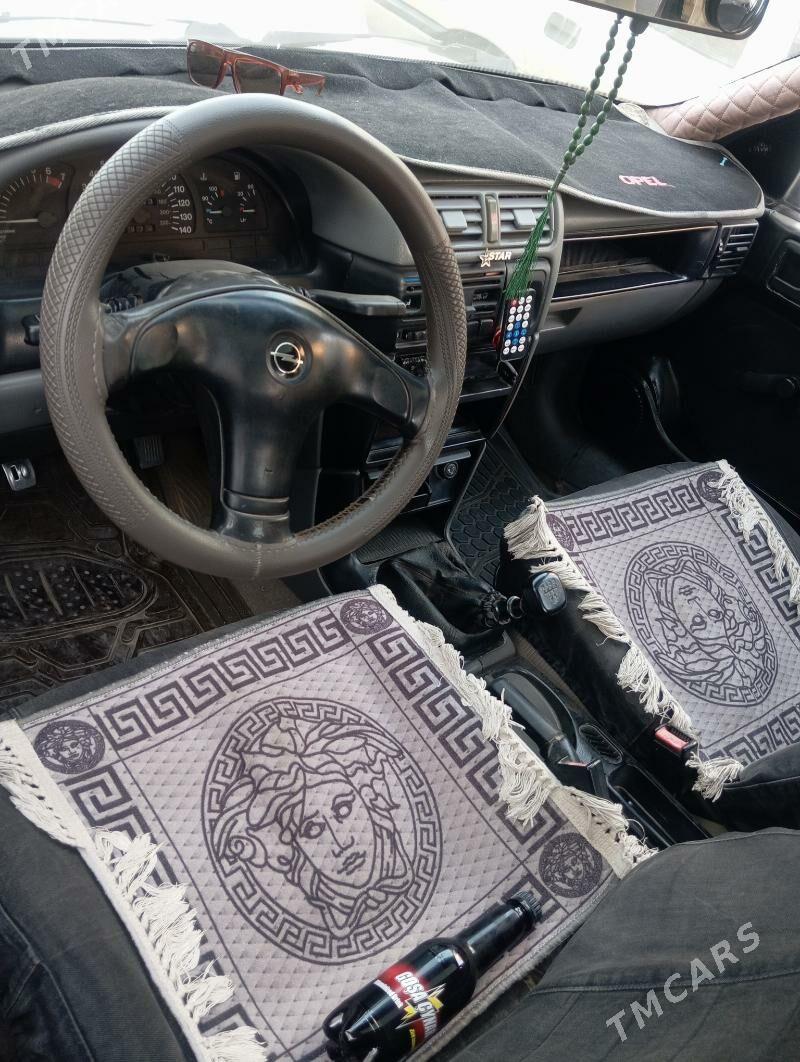 Opel Vectra 1993 - 23 000 TMT - Şatlyk - img 3