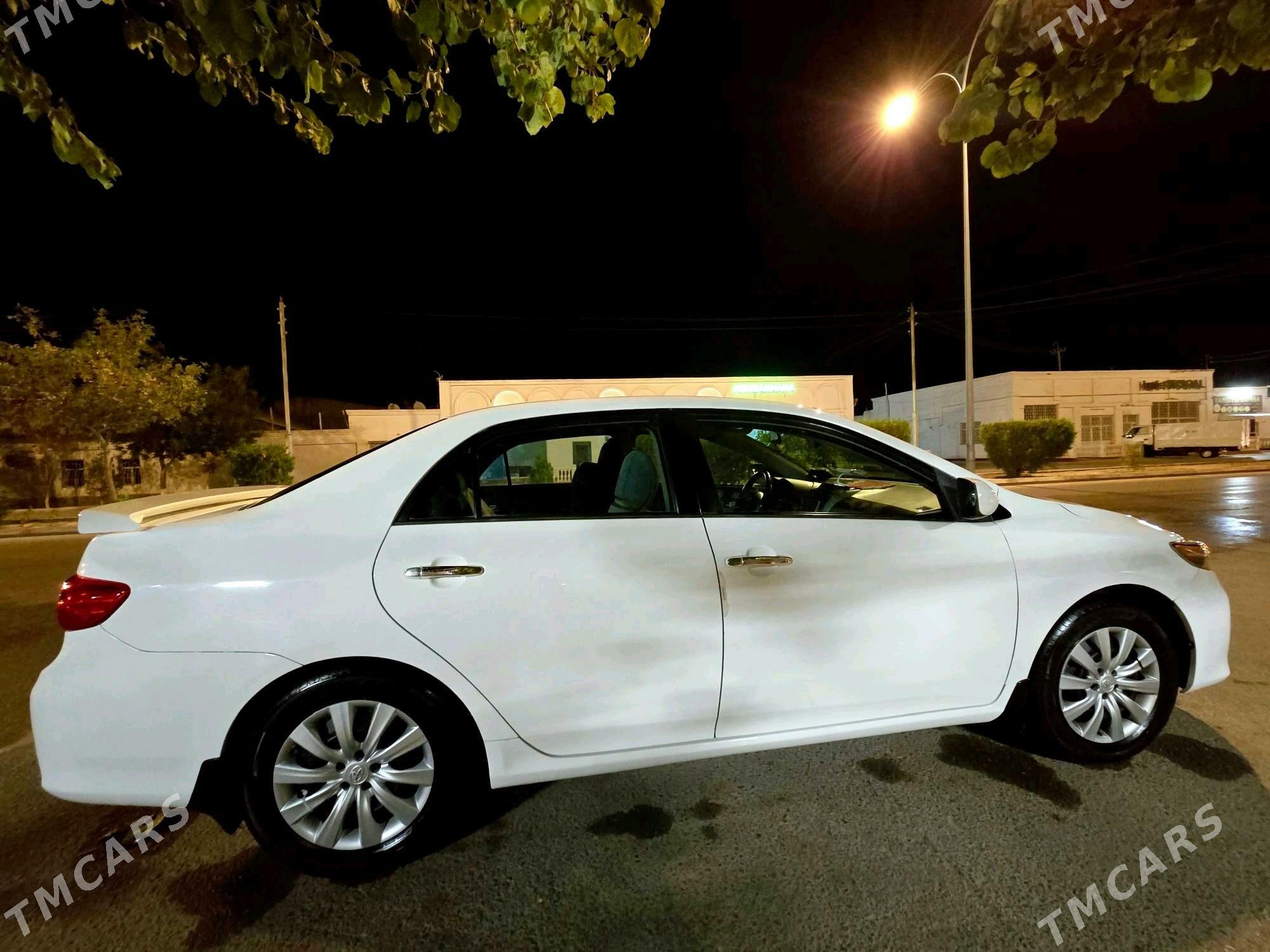 Toyota Corolla 2013 - 183 000 TMT - Дашогуз - img 1