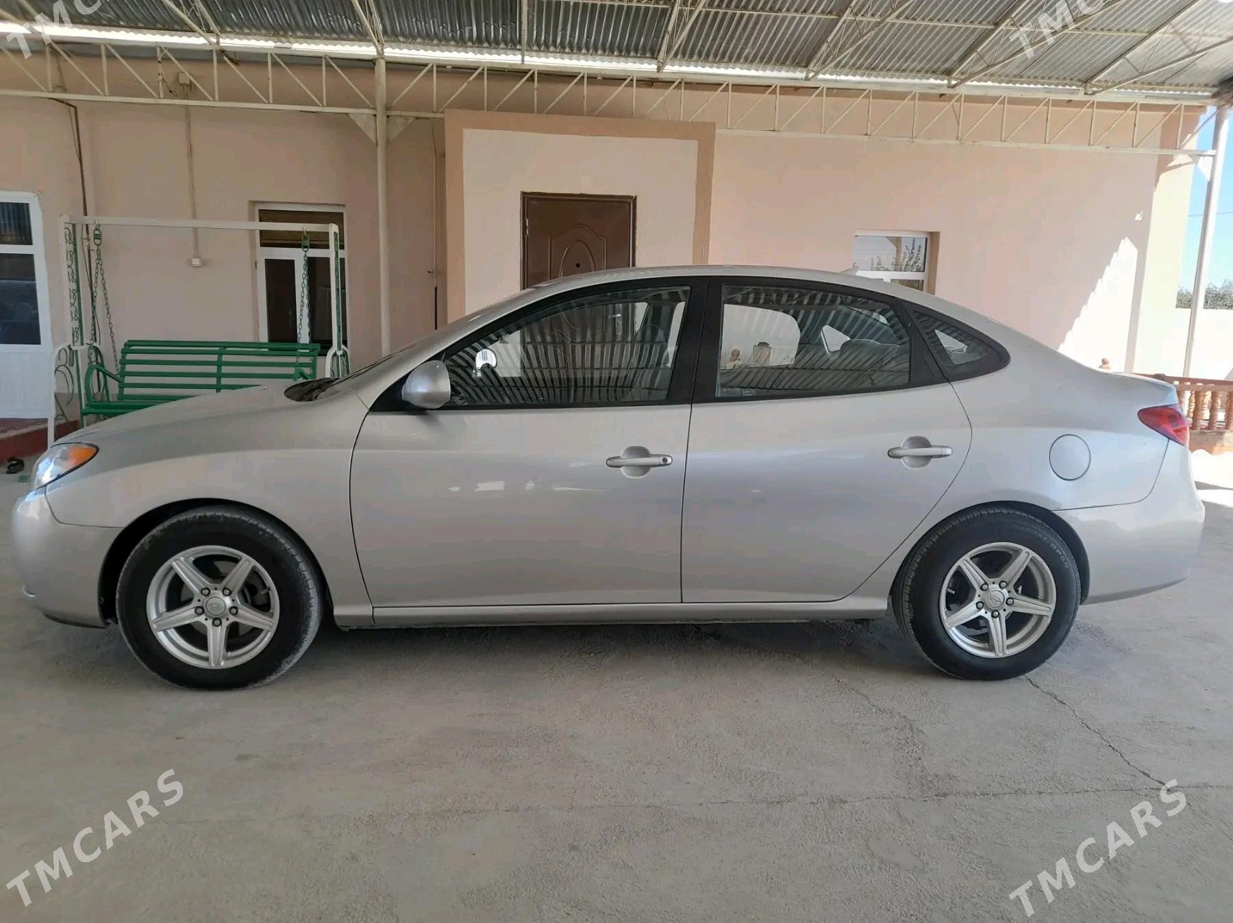 Hyundai Elantra 2010 - 150 000 TMT - Бахарден - img 2
