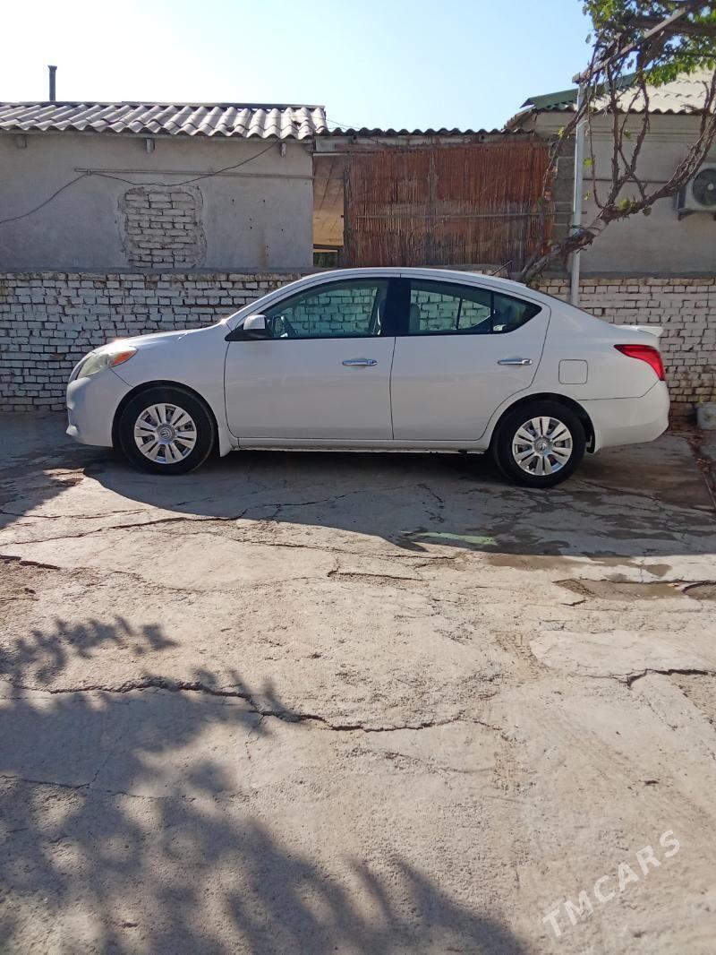 Nissan Versa 2012 - 150 000 TMT - Ашхабад - img 2
