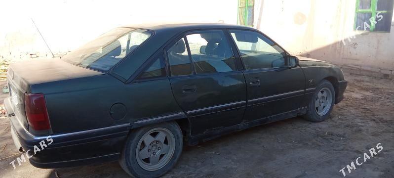 Opel Omega 1993 - 15 000 TMT - Кёнеургенч - img 4