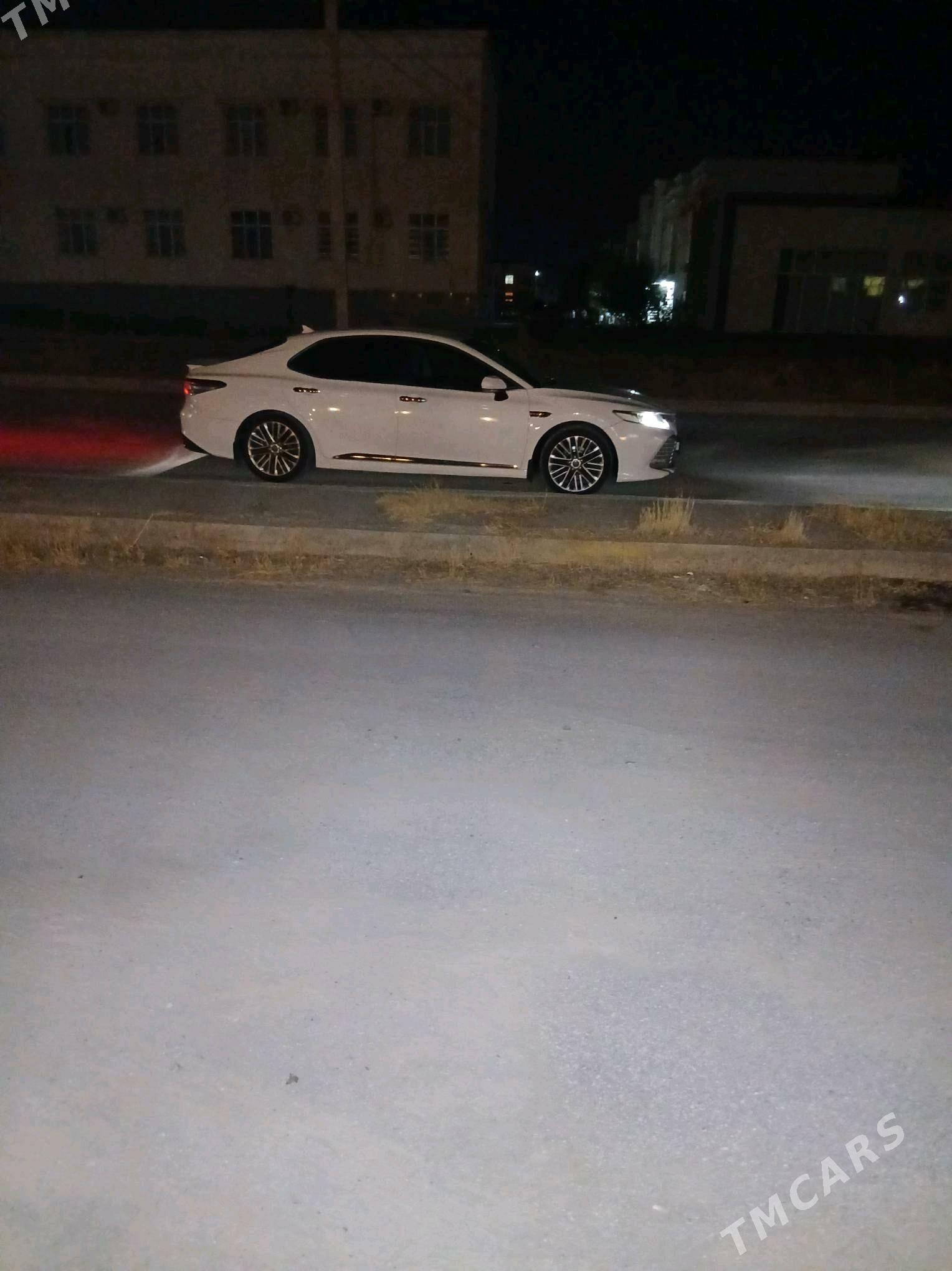 Toyota Camry 2019 - 268 000 TMT - Gökdepe - img 6