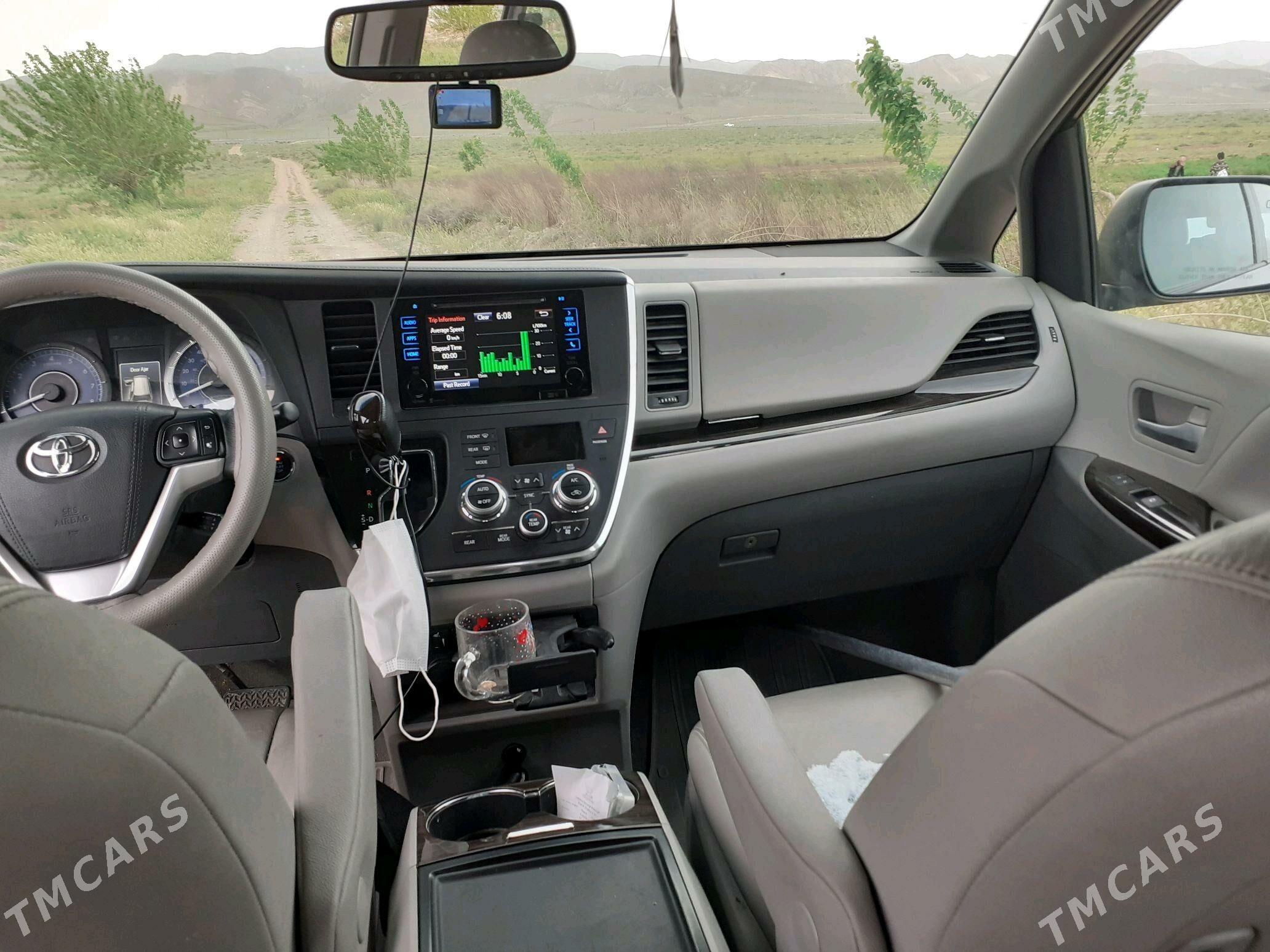 Toyota Sienna 2016 - 360 000 TMT - Ашхабад - img 1