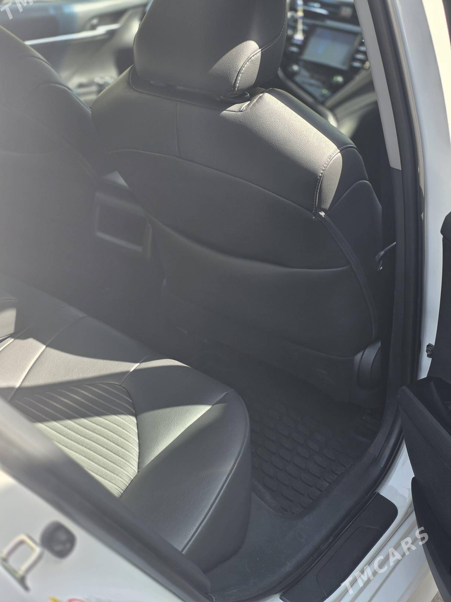 Toyota Camry 2018 - 335 000 TMT - Aşgabat - img 3