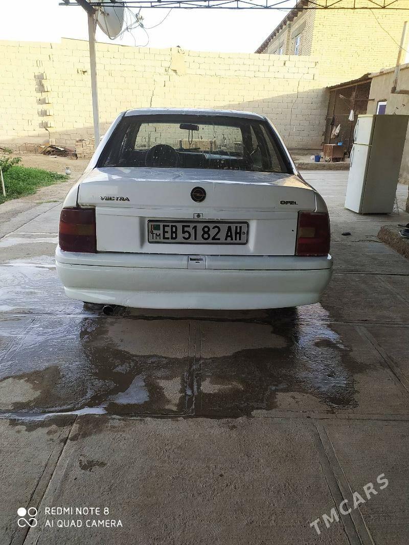 Opel Vectra 1990 - 33 000 TMT - Теджен - img 3