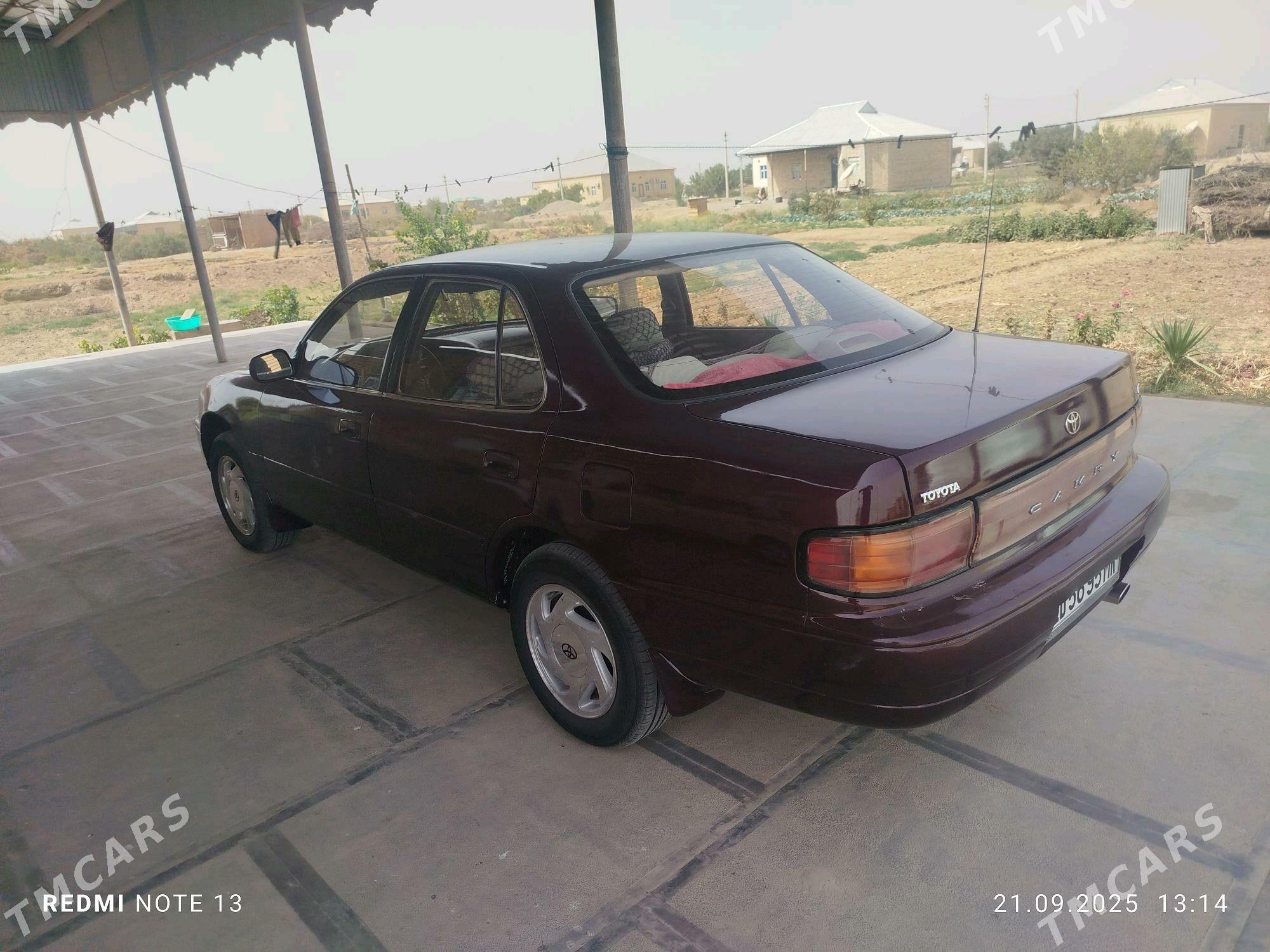Toyota Camry 1993 - 92 000 TMT - Wekilbazar - img 3
