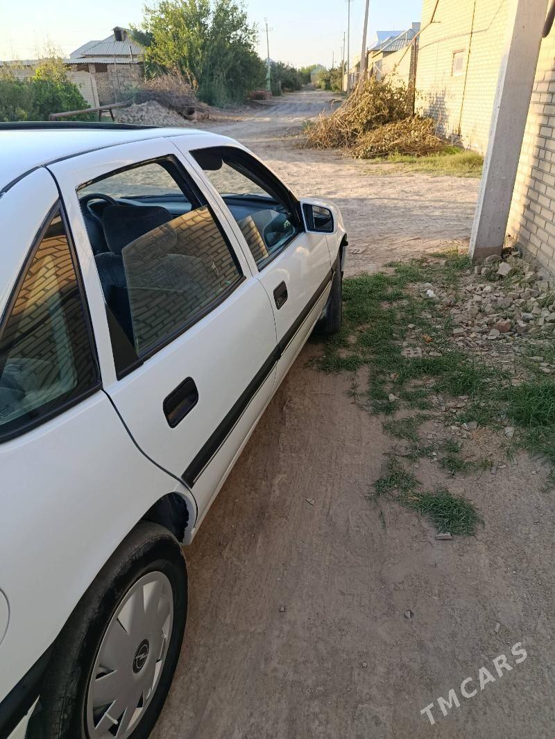 Opel Vectra 1992 - 42 000 TMT - Mary - img 2