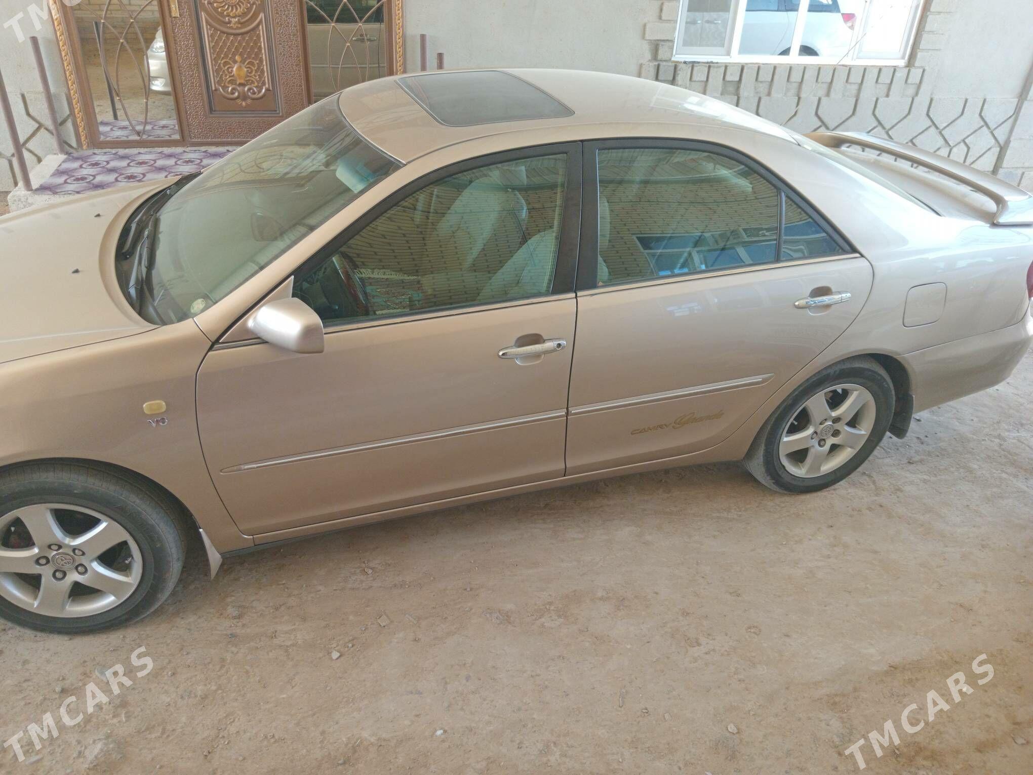Toyota Camry 2003 - 166 000 TMT - Mary - img 4