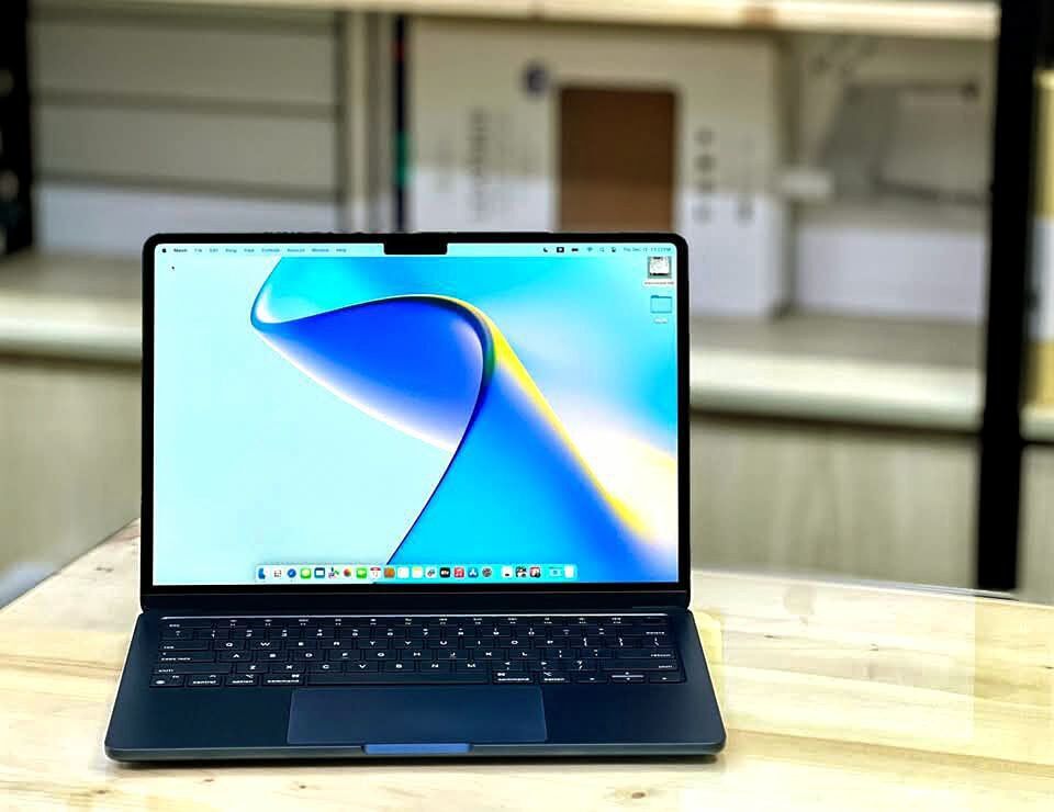 Macbook Air 13_M2_16/256 - Aşgabat - img 6