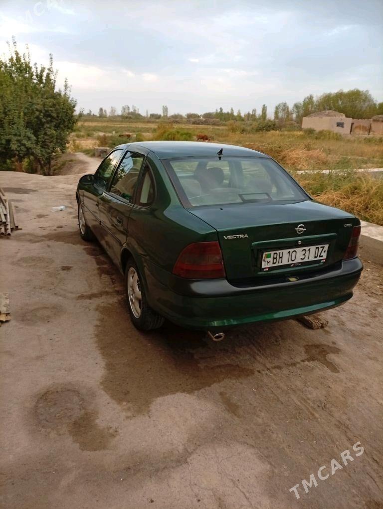 Opel Vectra 1997 - 65 000 TMT - Губадаг - img 2