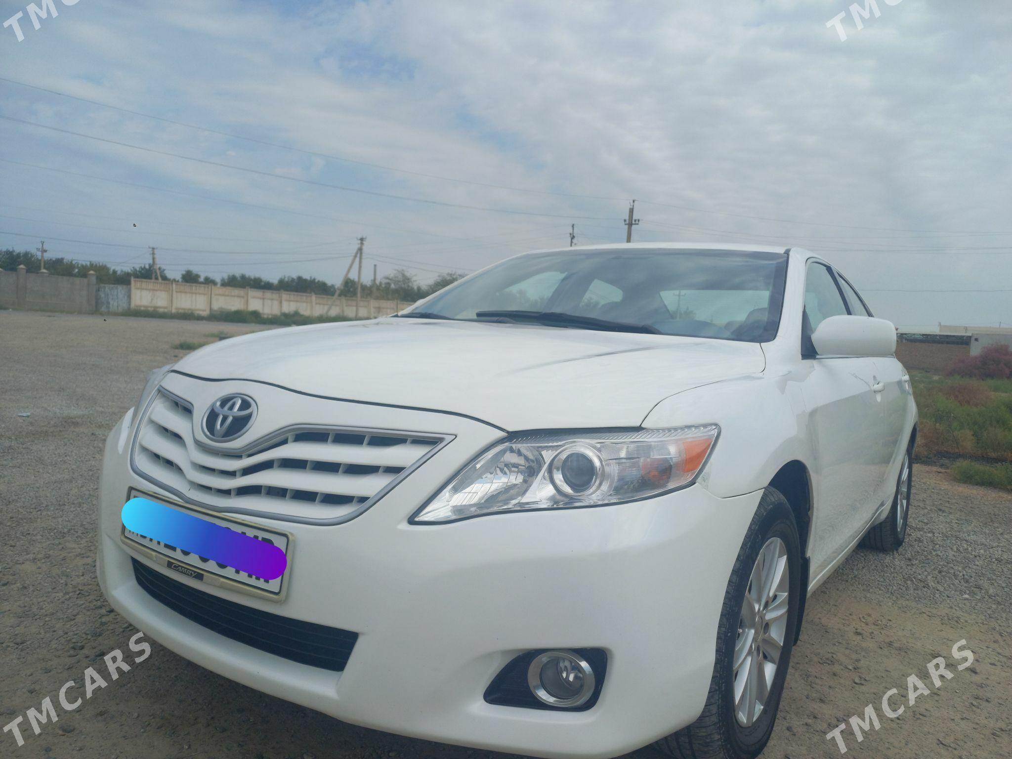 Toyota Camry 2010 - 200 000 TMT - Мары - img 2