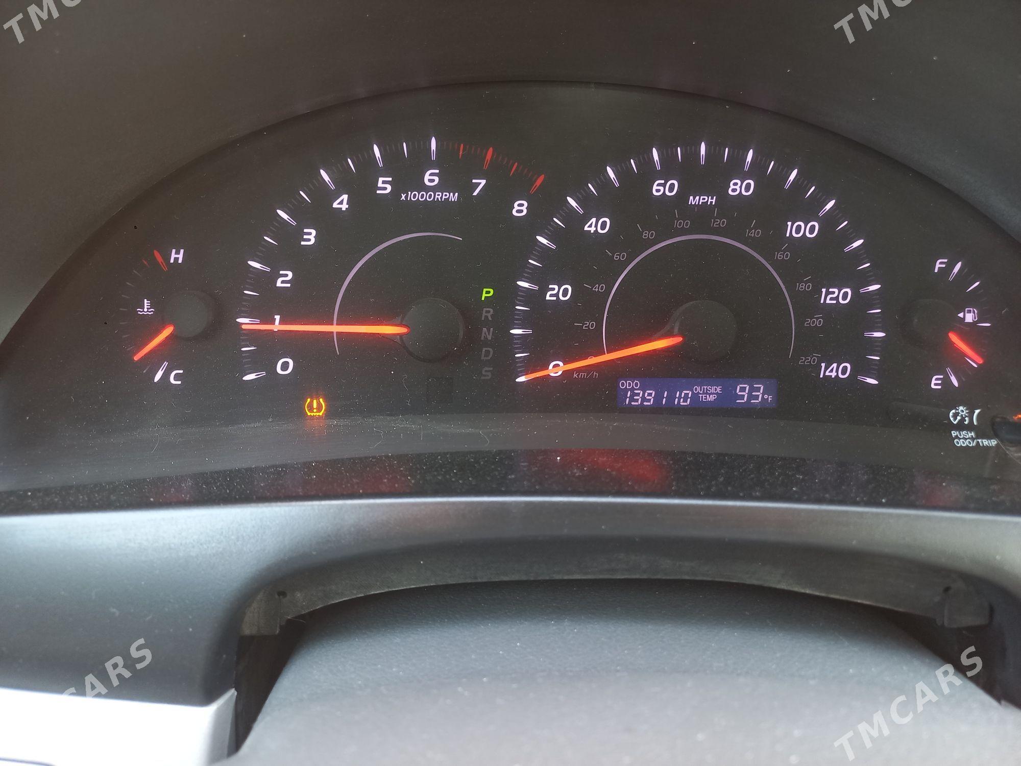 Toyota Camry 2010 - 200 000 TMT - Мары - img 9