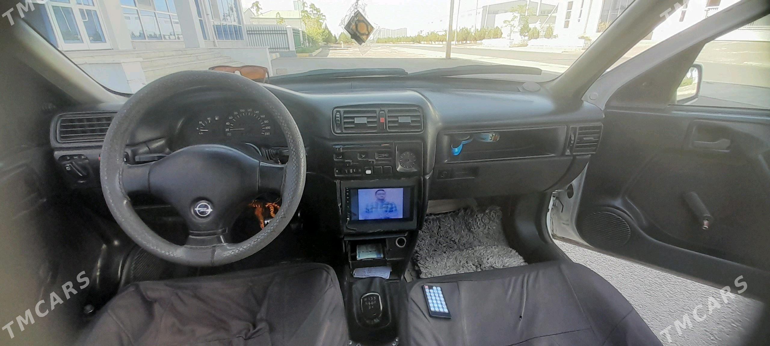 Opel Vectra 1990 - 32 000 TMT - Анев - img 4