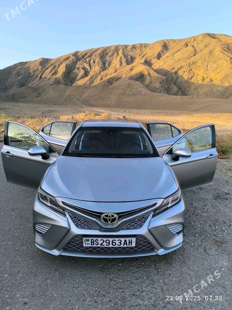 Toyota Camry 2019 - 318 000 TMT - Bäherden - img 4