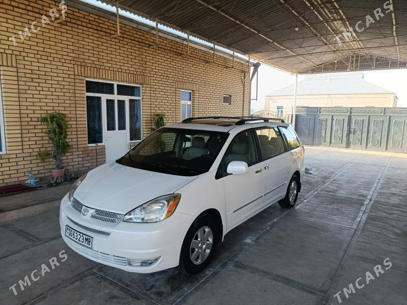 Toyota Sienna 2004 - 250 000 TMT - Мургап - img 4