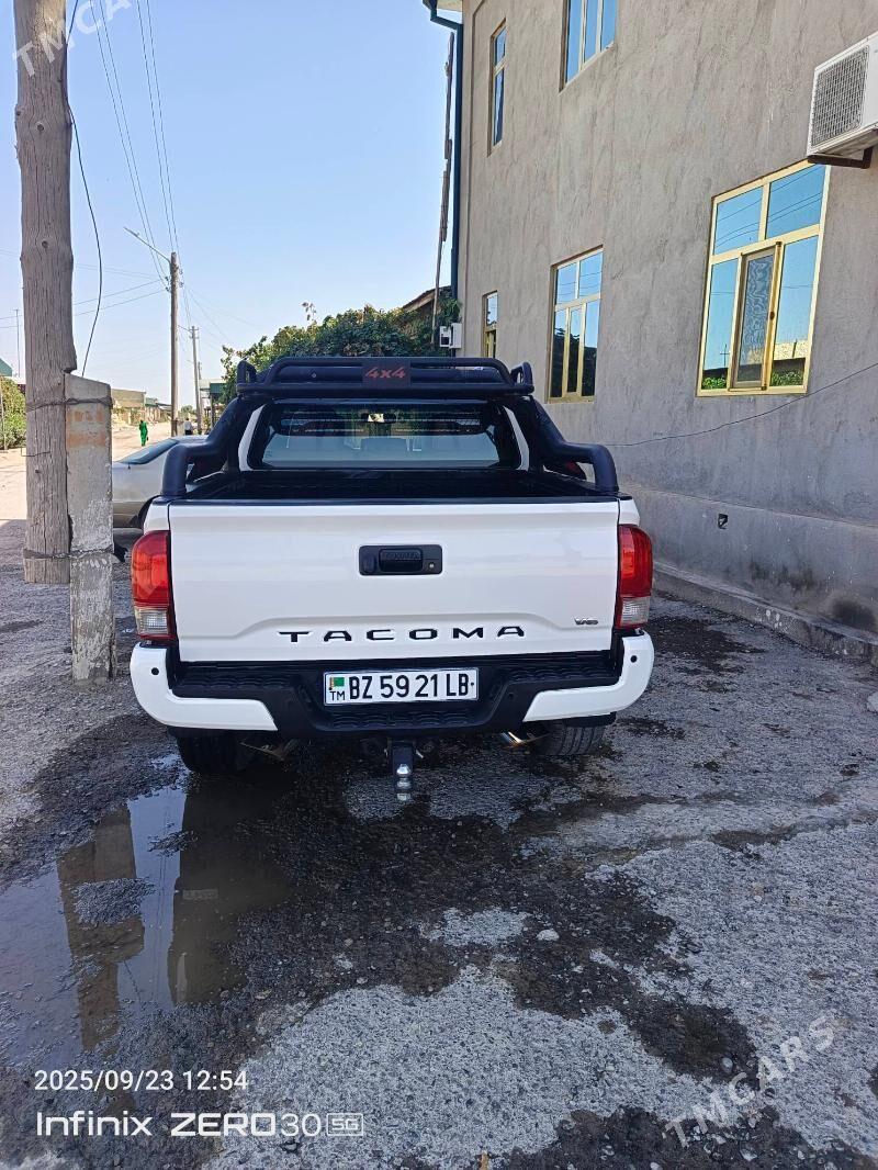 Toyota Tacoma 2016 - 360 000 TMT - Çärjew - img 3