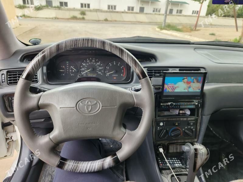 Toyota Camry 2001 - 135 000 TMT - Балканабат - img 2