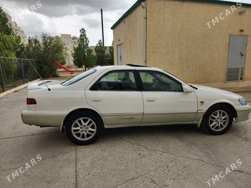 Toyota Camry 2001 - 135 000 TMT - Балканабат - img 4