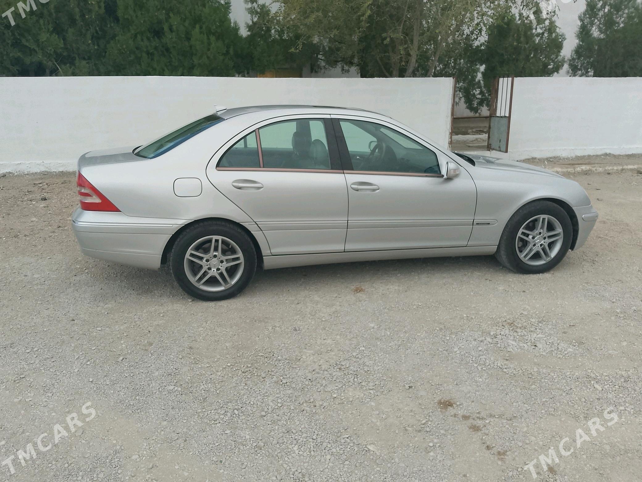 Mercedes-Benz C250 2003 - 100 000 TMT - Балканабат - img 5